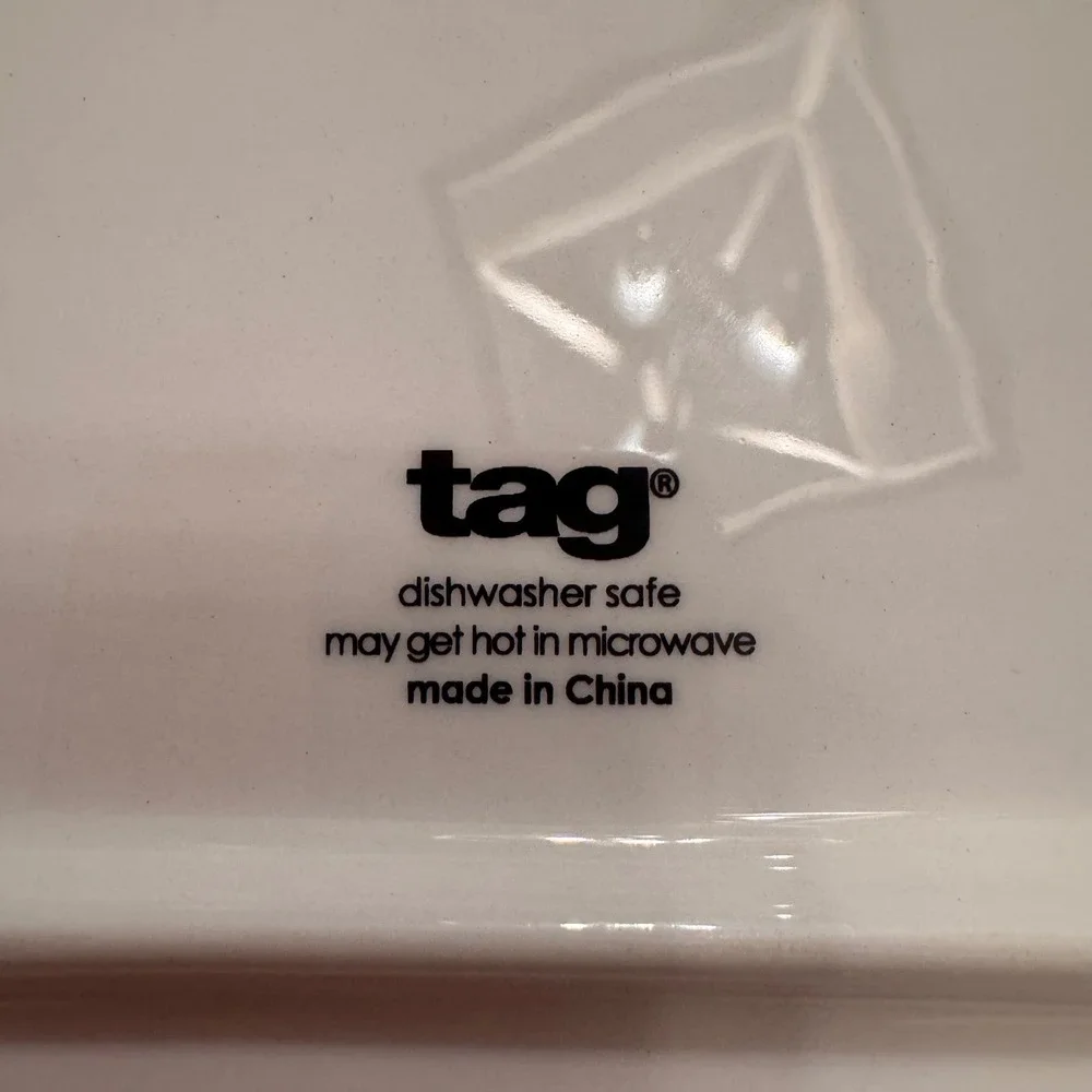 Tag ceramic serving